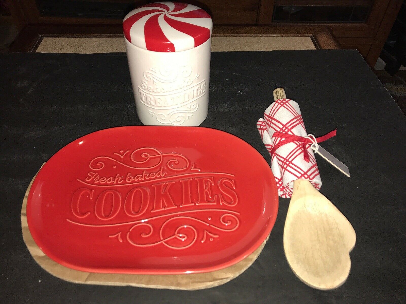 Hallmark 2019 Fresh Baked Cookies Red Ceramic Tray/platter Jar And Wood Spoon